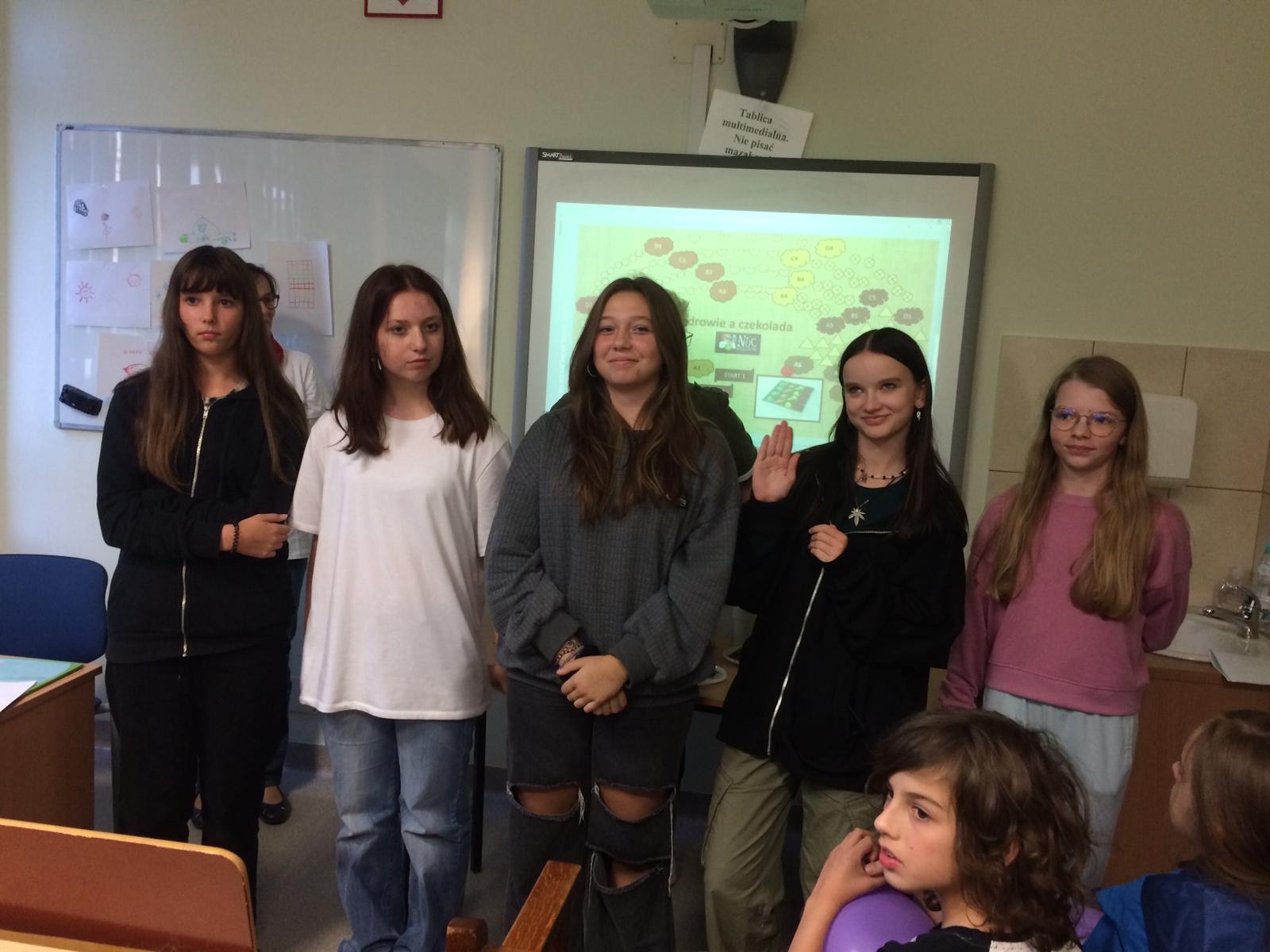 Uczniowie klas ósmych SP2 w Skórzewie - Noc Naukowców 2022, Uniwersytet Przyrodniczy w Poznaniu